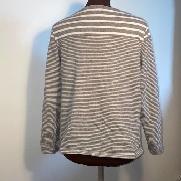White/Grey Striped Long Sleeve GAP Top sz XL - Picture 4 of 6
